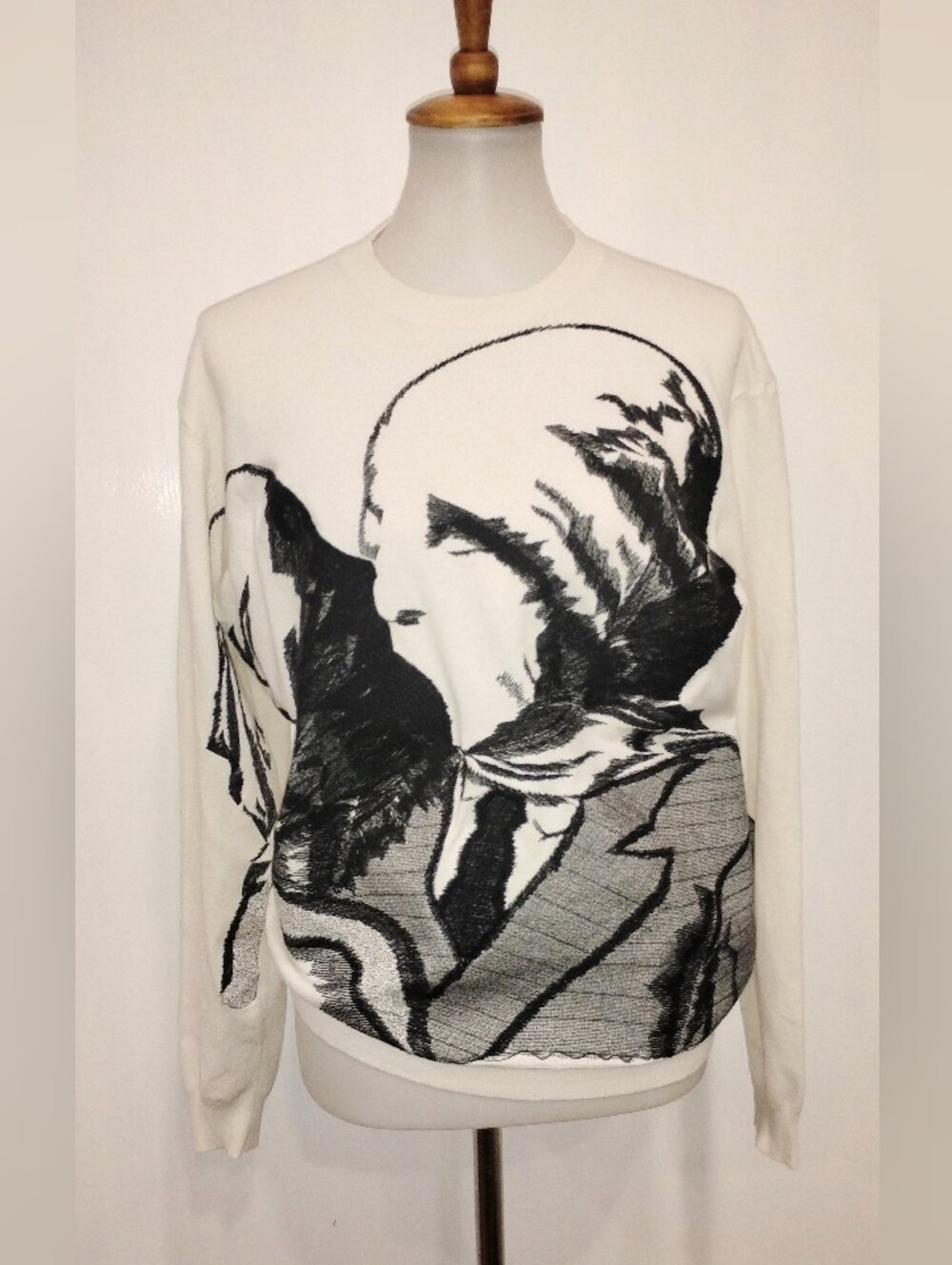 OPENING CEREMONY & MAGRITTE EMBROIDERED TOP - Picture 13 of 13